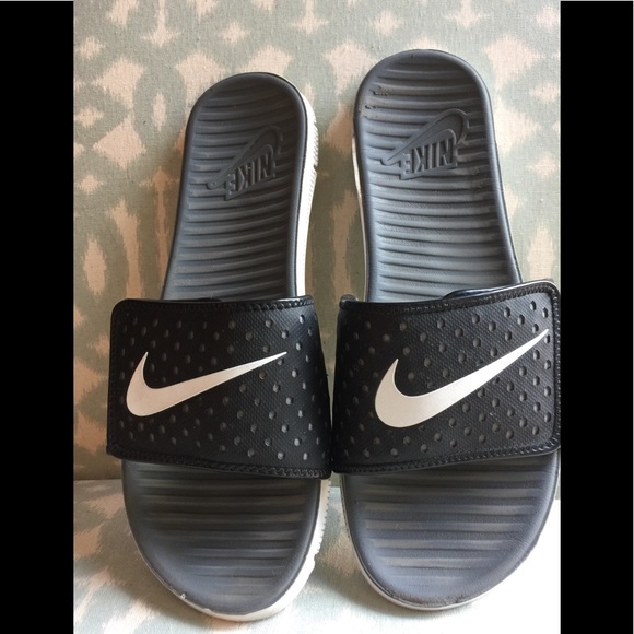 Nike Men’s Flex Motion Slide Sandal Black Size 13 Nike Men’s Flex Motion Slide Sandal Black Size 13